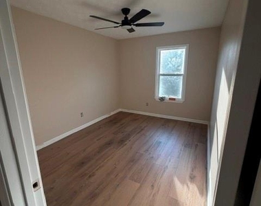 3516 Framingham Drive - Photo Thumbnail 7