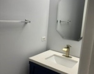 18768 S Burnside Station Drive - Photo Thumbnail 7