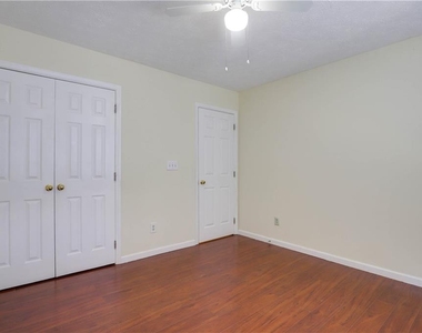 4033 Oak Glenn Drive - Photo Thumbnail 19