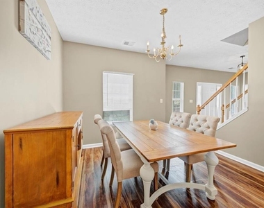 5745 Old Carriage Drive - Photo Thumbnail 10