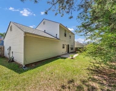 5745 Old Carriage Drive - Photo Thumbnail 23