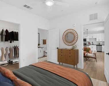 2800 Foxfield Parkway - Photo Thumbnail 27