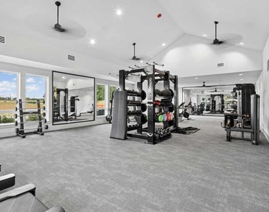 2800 Foxfield Parkway - Photo Thumbnail 12