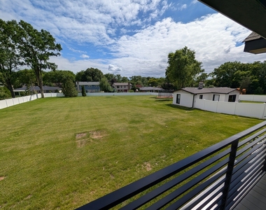 675 W Gilbert Road - Photo Thumbnail 40