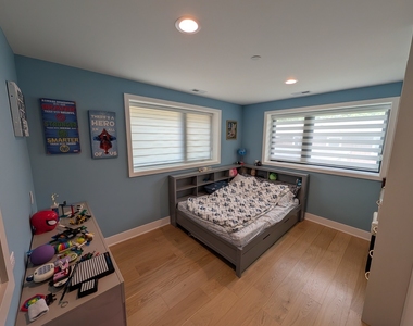 675 W Gilbert Road - Photo Thumbnail 17
