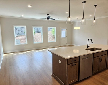 125 Priestwood Lane - Photo Thumbnail 2