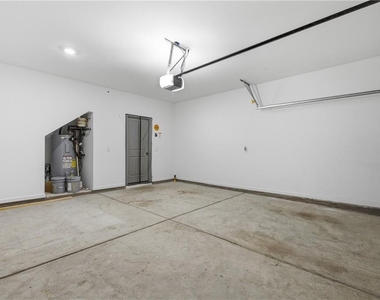 1118 Lossie Lane - Photo Thumbnail 18