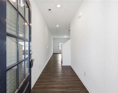 1118 Lossie Lane - Photo Thumbnail 1