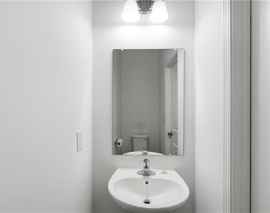 1118 Lossie Lane - Photo Thumbnail 6