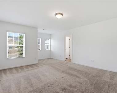1118 Lossie Lane - Photo Thumbnail 9