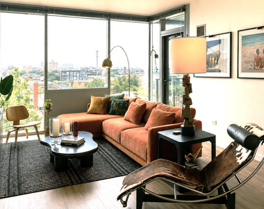 3740 N Halsted Street - Photo Thumbnail 1