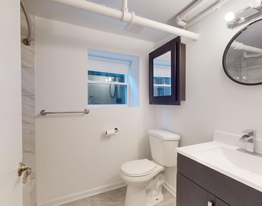 8912 Ewing Avenue - Photo Thumbnail 9