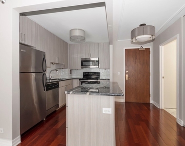 401 E Ontario Street - Photo Thumbnail 8