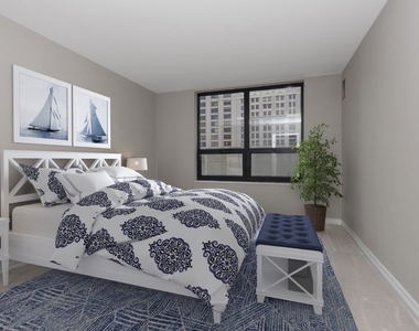 401 E Ontario Street - Photo Thumbnail 9