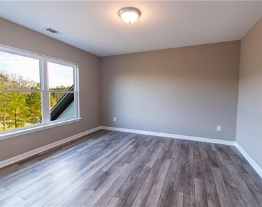 115 Pinto Lane - Photo Thumbnail 18