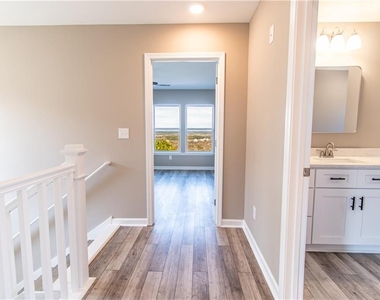 115 Pinto Lane - Photo Thumbnail 21