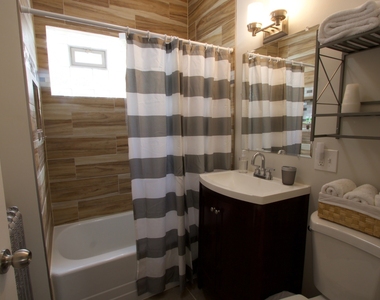 3249 W Wilson Avenue - Photo Thumbnail 6