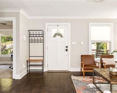 517 Daniel Avenue - Photo Thumbnail 4