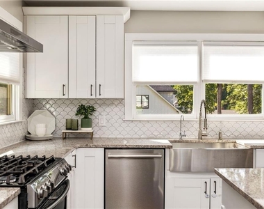 517 Daniel Avenue - Photo Thumbnail 7