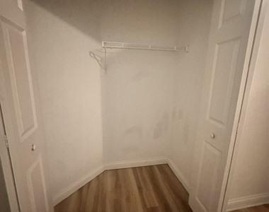 8 W Monroe Street - Photo Thumbnail 7