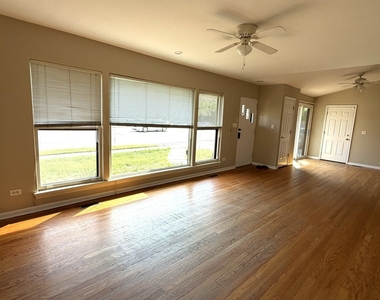 266 S Prospect Avenue - Photo Thumbnail 17