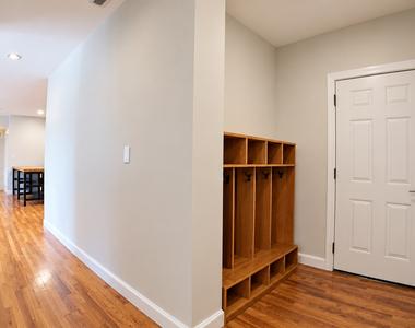 6005 N Kimball Avenue - Photo Thumbnail 2