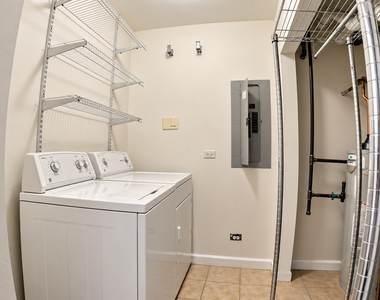 6005 N Kimball Avenue - Photo Thumbnail 8