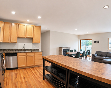 6005 N Kimball Avenue - Photo Thumbnail 6