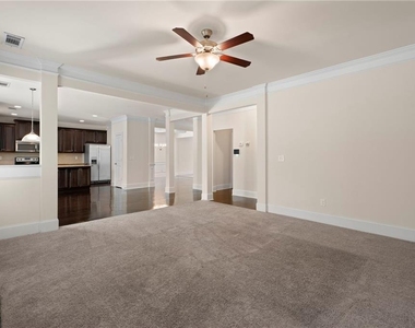 165 Regency Place - Photo Thumbnail 9