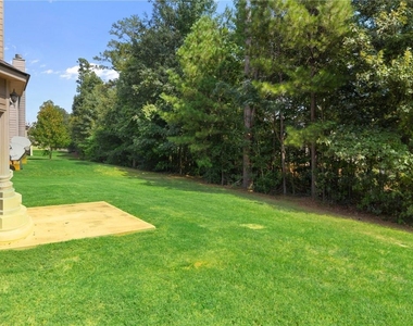 165 Regency Place - Photo Thumbnail 43