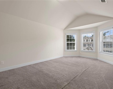 165 Regency Place - Photo Thumbnail 31
