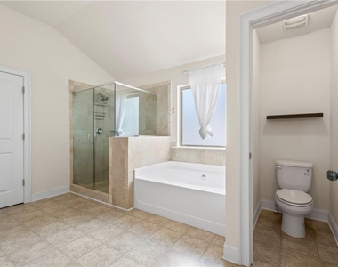 165 Regency Place - Photo Thumbnail 23