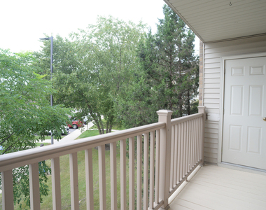 1490 Spring Brook Court - Photo Thumbnail 10