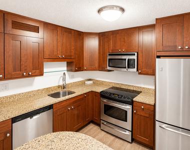 10 E Ontario Street - Photo Thumbnail 5