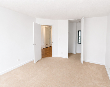 10 E Ontario Street - Photo Thumbnail 6