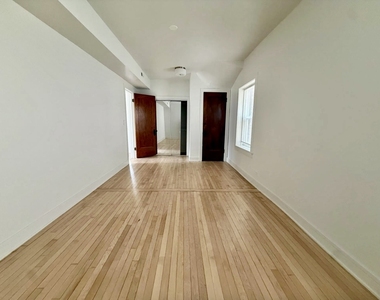 3416 W Schubert Avenue - Photo Thumbnail 10