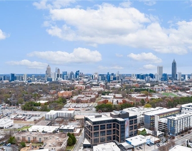 788 W Marietta Street Nw - Photo Thumbnail 2