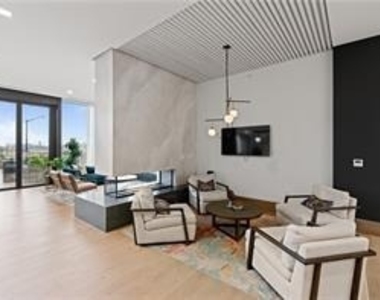 788 W Marietta Street Nw - Photo Thumbnail 37