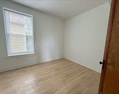 3416 W Schubert Avenue - Photo Thumbnail 14