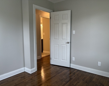 21734 Clyde Avenue - Photo Thumbnail 16