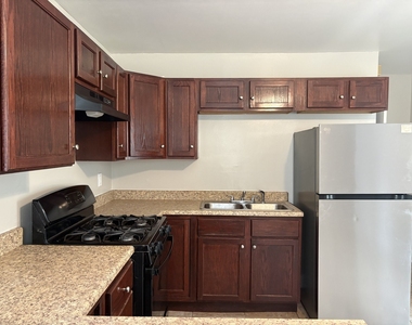 21734 Clyde Avenue - Photo Thumbnail 5