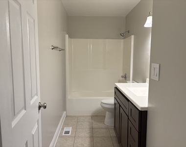 21734 Clyde Avenue - Photo Thumbnail 11