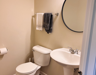 1641 Deer Pointe Drive - Photo Thumbnail 13
