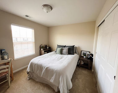 1641 Deer Pointe Drive - Photo Thumbnail 10