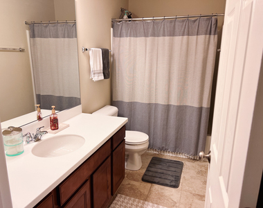 1641 Deer Pointe Drive - Photo Thumbnail 12