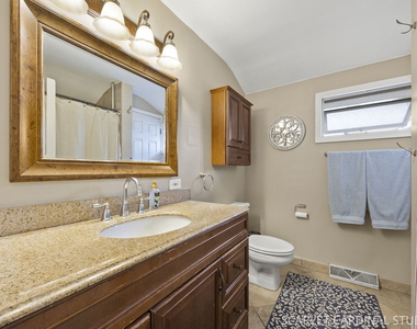 1210 S Gables Boulevard - Photo Thumbnail 11