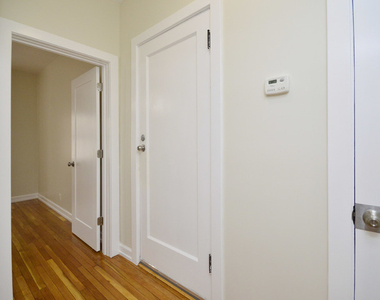 4206 N Pulaski Road - Photo Thumbnail 2