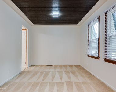 308 Pacific Drive - Photo Thumbnail 5