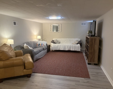 319 Dodge Avenue - Photo Thumbnail 2