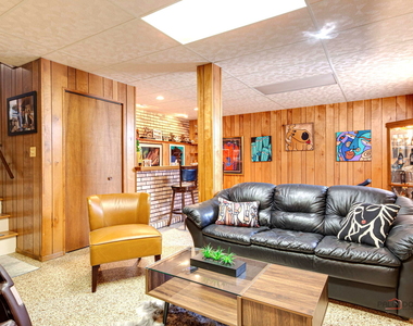 2042 S Goebbert Road - Photo Thumbnail 31